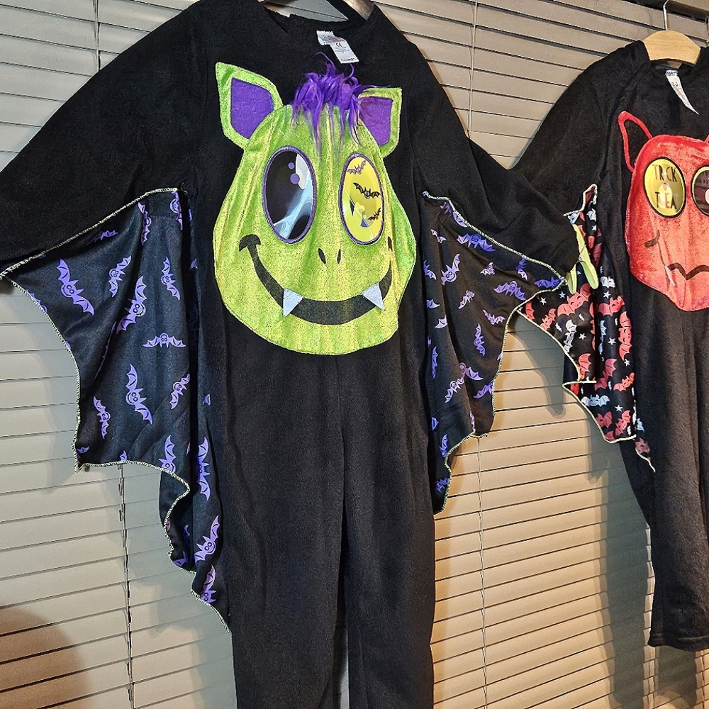 VGC 1 of 2 matching 2-3 yrs Halloween onesie costume, green, holographic eyes - Picture 1 of 11